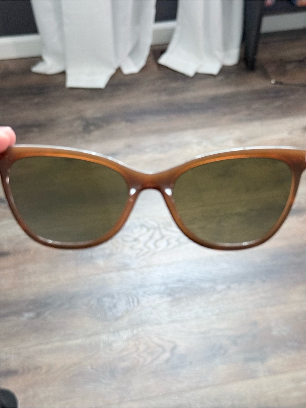 Ray-Ban Brown Tortoiseshell Women's Cat Eye Sunglasses - Dark Brown Lenses - Picture 7 of 8